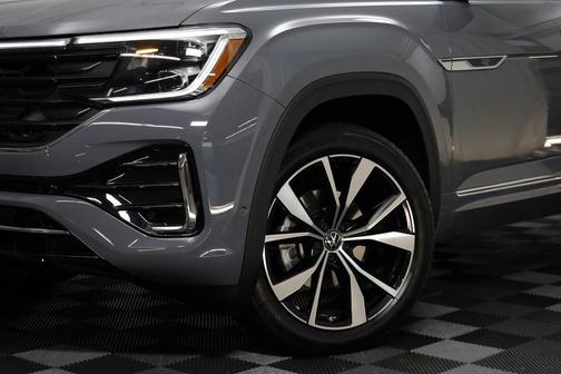 2026 Volkswagen Atlas 2.0T SEL Premium R-Line 4MOTION