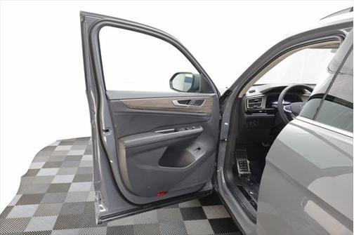 2025 Volkswagen Atlas 2.0T SEL Premium R-Line 4MOTION