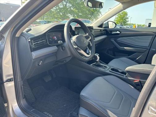 2025 Volkswagen Jetta 1.5T SEL