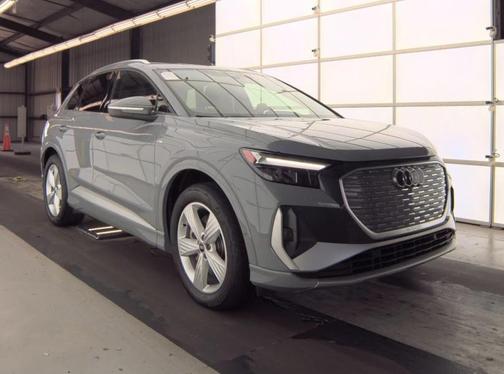 2024 Audi Q4 e-tron Premium Plus 55 quattro