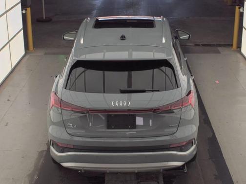 2024 Audi Q4 e-tron Premium Plus 55 quattro