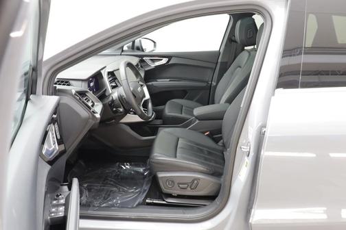 2024 Audi Q4 e-tron Premium Plus 55 quattro