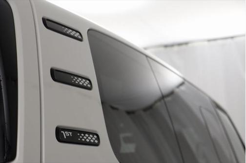 2025 Volkswagen ID. Buzz 1st Edition with 4MOTION
