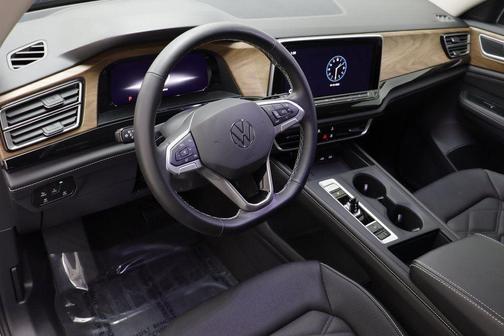 2025 Volkswagen Atlas 2.0T SE