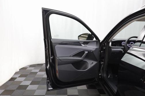 2025 Volkswagen Tiguan 2.0T SE 4MOTION