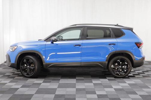 2025 Volkswagen Taos 1.5T SE Black