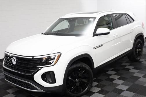 2025 Volkswagen Atlas Cross Sport 2.0T SE w/Technology 4MOTION
