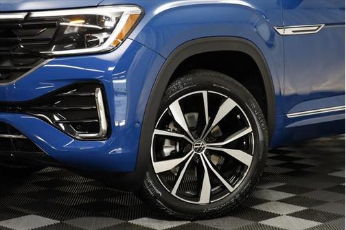 2025 Volkswagen Atlas Cross Sport 2.0T SEL Premium