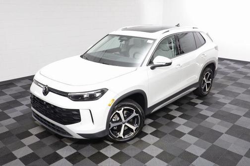 2025 Volkswagen Tiguan 2.0T SE 4MOTION