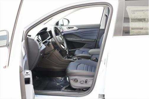 2025 Volkswagen Taos 1.5T SEL