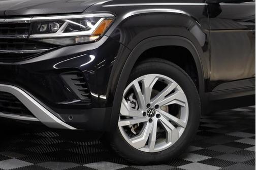 2022 Volkswagen Atlas 3.6L SE w/Technology