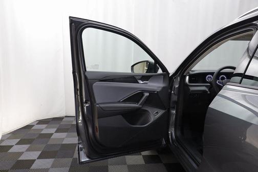 2025 Volkswagen Tiguan 2.0T SE 4MOTION