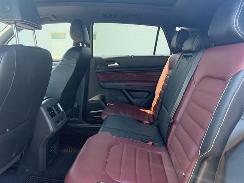 2023 Volkswagen Atlas Cross Sport 3.6L V6 SEL Premium R-Line