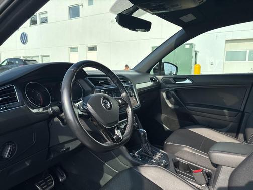 2021 Volkswagen Tiguan 2.0T SE R-Line Black 4MOTION