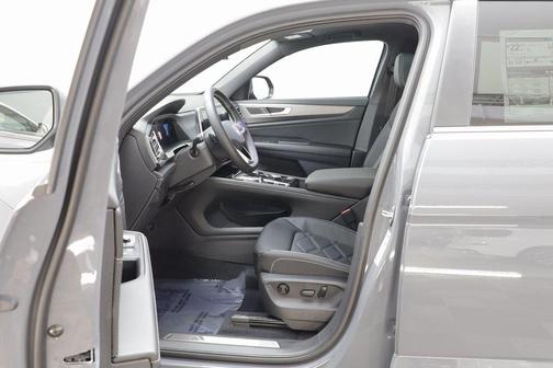 2026 Volkswagen Atlas Cross Sport 2.0T SE w/Technology 4MOTION