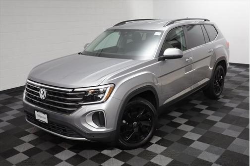 2025 Volkswagen Atlas 2.0T SE w/Technology 4MOTION