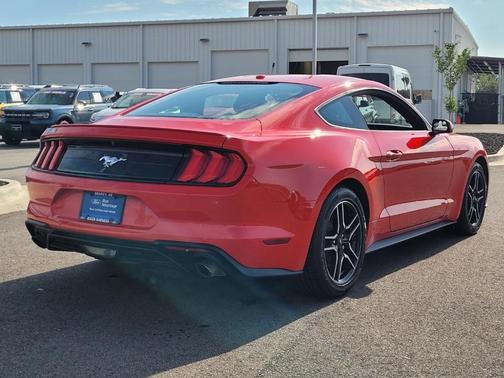 2020 Ford Mustang EcoBoost