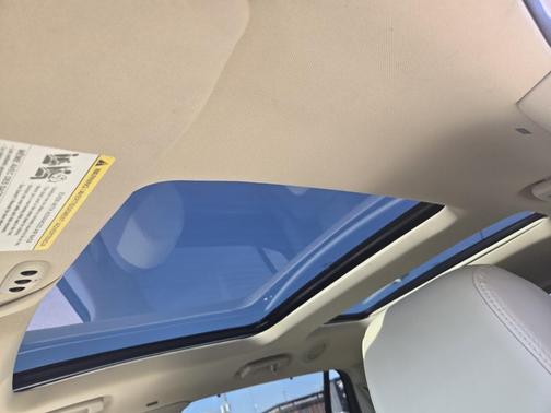 2019 Lincoln MKT Reserve