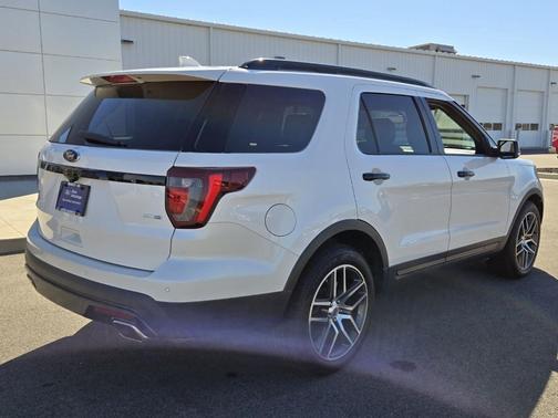 2017 Ford Explorer sport