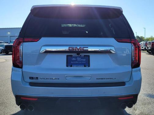 2022 GMC Yukon XL Denali