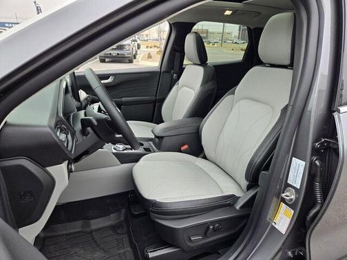 2026 Ford Escape Platinum