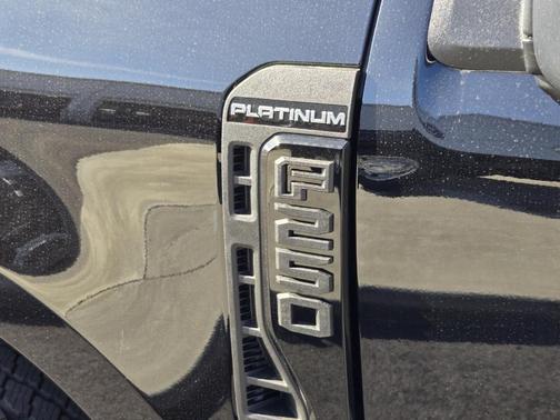 2026 Ford F-250 Platinum