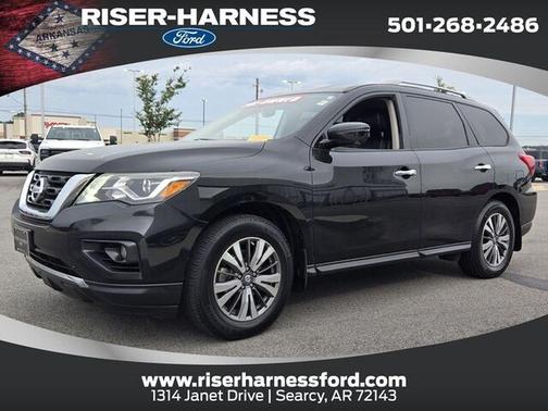 Magnetic Black 2018 Nissan Pathfinder SL