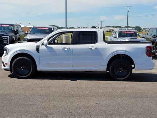 2025 Ford Maverick Lobo Standard