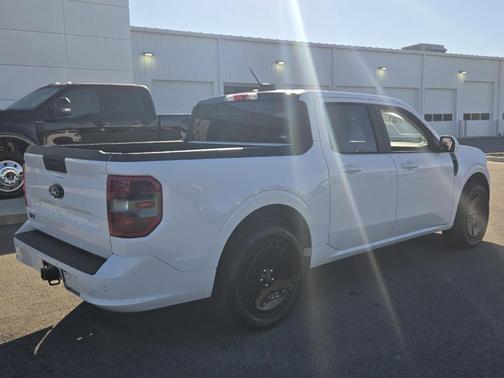 2025 Ford Maverick Lobo Standard