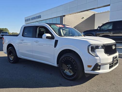 2025 Ford Maverick Lobo Standard