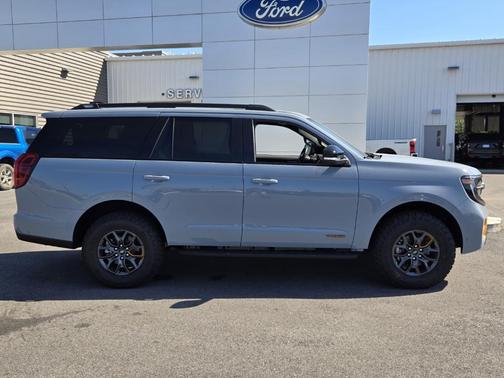 2025 Ford Expedition Tremor