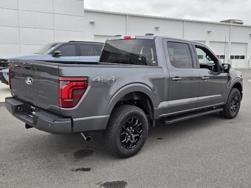 Carbonized Gray Metallic 2026 Ford F-150 Lariat