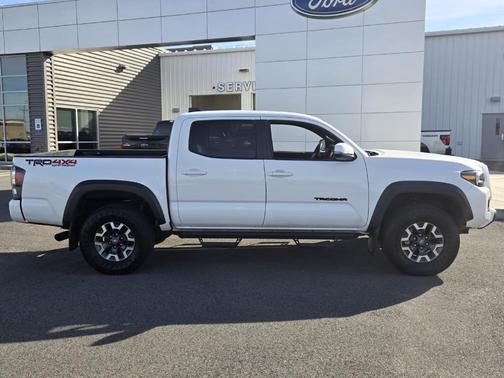 2023 Toyota Tacoma TRD Off Road