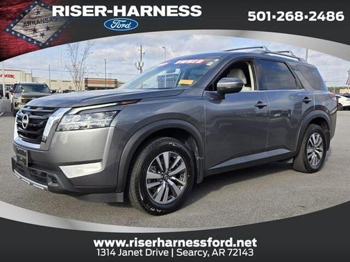 2023 Nissan Pathfinder SL