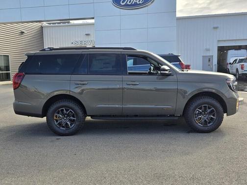 Gray 2027 Ford Expedition TREMOR