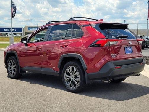 2024 Toyota RAV4 Hybrid XLE Premium
