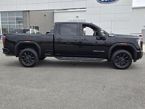 2024 GMC Sierra 2500 AT4