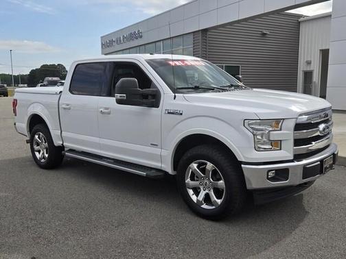 Oxford White 2017 Ford F-150 Lariat
