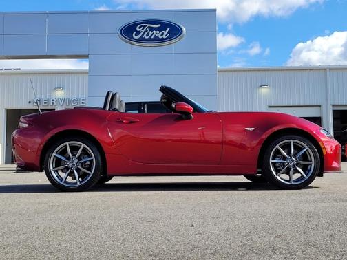 2022 Mazda MX-5 Miata Grand Touring