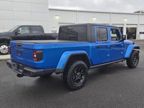 2024 Jeep Gladiator Sport