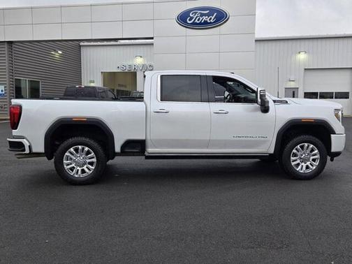 2023 GMC Sierra 2500 Denali