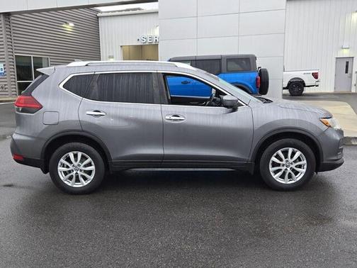 Gun Metallic 2018 Nissan Rogue SV
