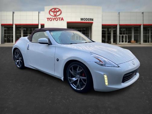 2016 Nissan 370Z Touring Sport