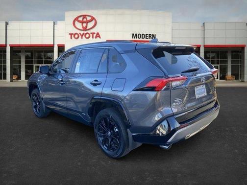 2025 Toyota RAV4 Hybrid SE