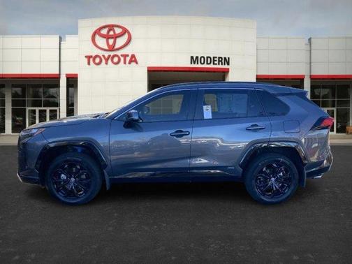 2025 Toyota RAV4 Hybrid SE
