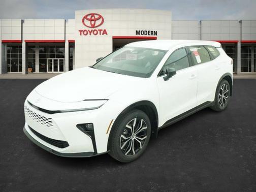 2025 Toyota Crown Signia XLE