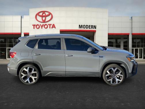 2023 Volkswagen Taos 1.5T SEL