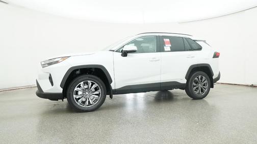 2025 Toyota RAV4 Hybrid XLE Premium