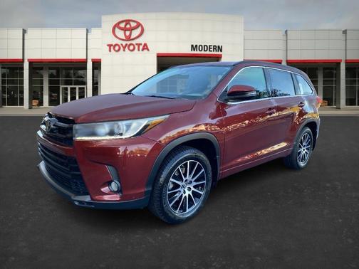 2017 Toyota Highlander SE