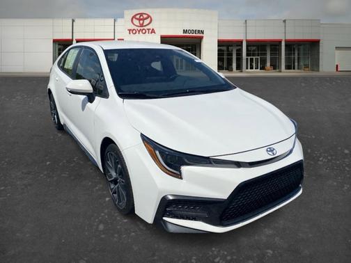 White 2022 Toyota Corolla SE